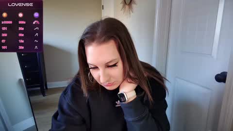 Snapshot of brookebee27 chatting on 12-06-24, 08:40 brookebee online show from 12-06-24, 08:40