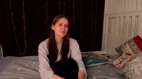 Snapshot of brooknichols chatting on 07-07-26, 07:18 Lily online show from 07-07-26, 07:18