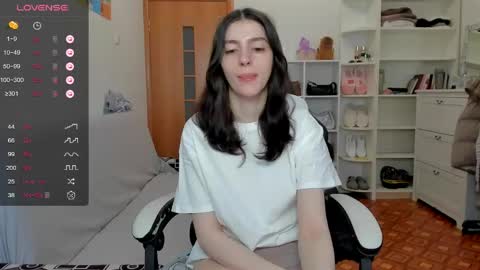 broosnica1 online show from 04-24-26, 07:44