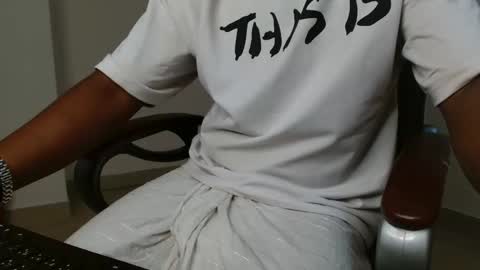 Snapshot of brown_king_00 chatting on 11-14-25, 05:33 brown_king_00 online show from 11-14-25, 05:33