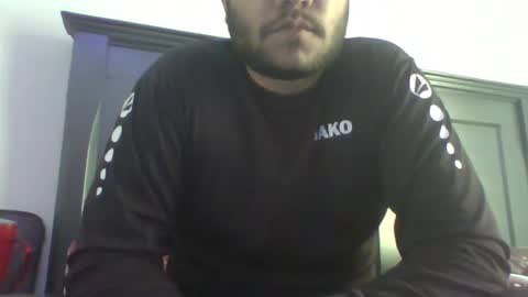 brownhunk698 online show from 02-04-25, 10:32