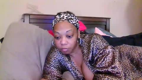 brownroundrenee online show from 06-11-26, 10:35