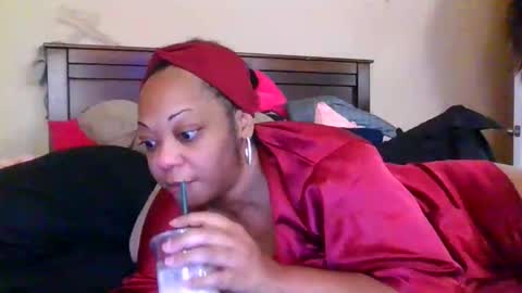 brownroundrenee online show from 06-12-26, 10:25