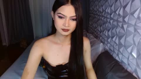 Snapshot of brownsausageroberta chatting on 01-24-25, 07:51 Roberta GODDESS OF PLEASURE AND SEXUALDESIRE online show from 01-24-25, 07:51