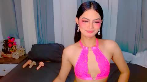 Snapshot of brownsausageroberta chatting on 10-07-25, 02:03 Roberta GODDESS OF PLEASURE AND SEXUALDESIRE online show from 10-07-25, 02:03