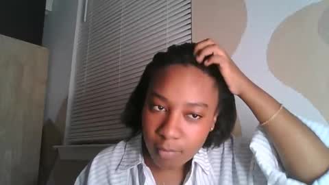 Snapshot of brownsugarcutie3 chatting on 10-25-25, 01:35 Brownsuagrcutie online show from 10-25-25, 01:35