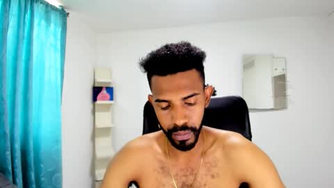 bruce_1111 online show from 10-11-25, 07:12