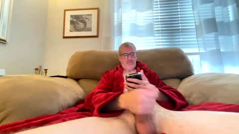 Bruce online show from 12-16-24, 04:38