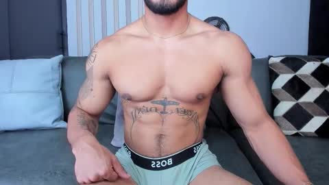 bruce roldan online show from 10-10-25, 01:37