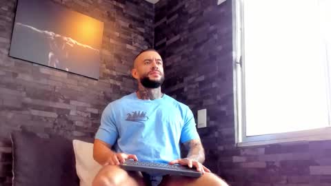 brucedallas online show from 09-22-25, 01:35