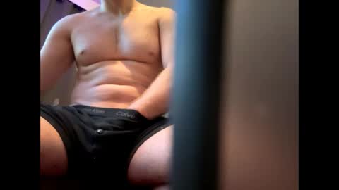 brucelogan80 online show from 12-01-25, 01:43