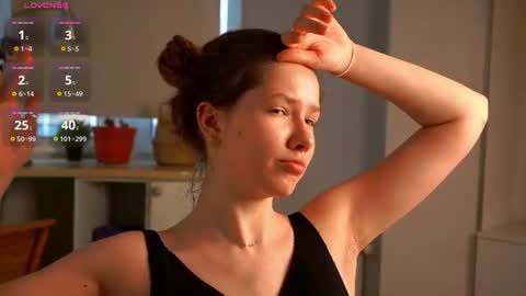 Snapshot of brunaeveritt chatting on 07-14-26, 01:50 Tess online show from 07-14-26, 01:50
