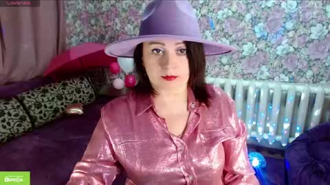 Julia online show from 04-11-26, 09:30