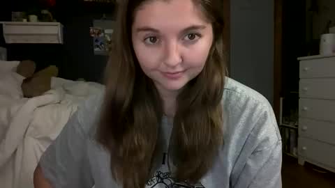 Snapshot of brunettebaby040 chatting on 10-04-25, 05:16 brunettebaby040 online show from 10-04-25, 05:16