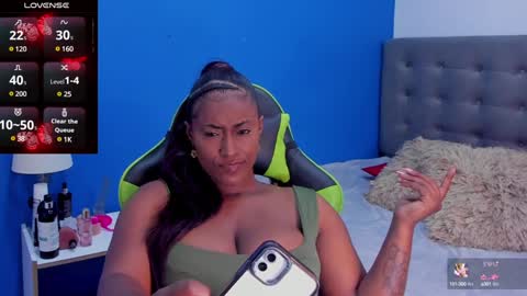 Snapshot of brunna_brownn chatting on 12-18-24, 12:40 Brunna online show from 12-18-24, 12:40