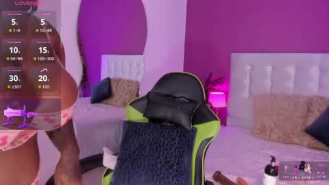 Snapshot of brunna_brownn chatting on 07-17-26, 10:47 Brunna online show from 07-17-26, 10:47