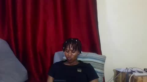 Snapshot of brunnette_blonde chatting on 04-09-26, 01:38 everyday online show from 04-09-26, 01:38