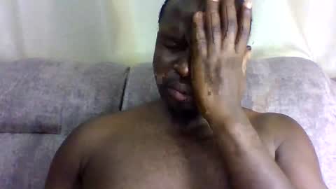 Snapshot of brusedarling chatting on 05-12-26, 04:31 brucedarling online show from 05-12-26, 04:31