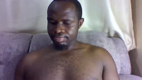 Snapshot of brusedarling chatting on 06-11-26, 03:59 brucedarling online show from 06-11-26, 03:59
