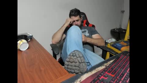 BRUTALMASTER1983 online show from 11-04-25, 07:46