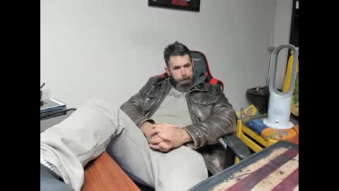 BRUTALMASTER1983 online show from 11-06-25, 07:15