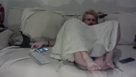 Snapshot of brxdd88 chatting on 11-16-25, 03:12 BRADDY online show from 11-16-25, 03:12