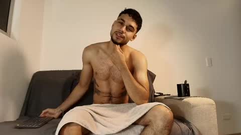 Snapshot of bry_alx chatting on 06-08-26, 05:41 bry_alx online show from 06-08-26, 05:41