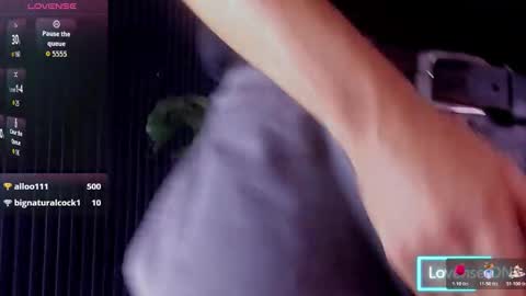 Snapshot of bry_dalton chatting on 11-08-25, 04:12 Bry Dalton online show from 11-08-25, 04:12