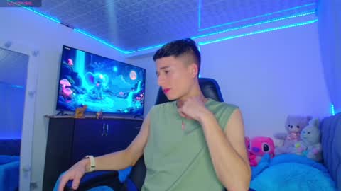 BRYAM INDEPENDENT MODEL online show from 01-21-25, 02:11