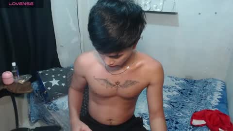 Snapshot of bryan_________ chatting on 06-28-26, 12:33 BRYAN JEMY online show from 06-28-26, 12:33