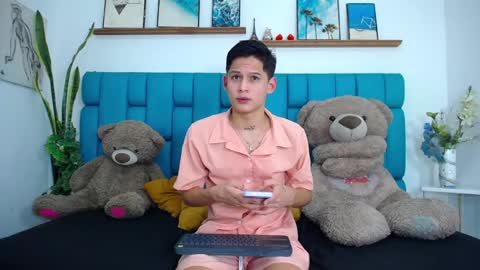 Snapshot of bryan_hotty chatting on 02-19-26, 11:28 Bryan online show from 02-19-26, 11:28