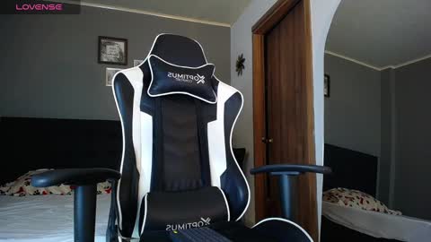 Snapshot of bryan_oficials chatting on 12-10-24, 09:23 bryan_oficials online show from 12-10-24, 09:23