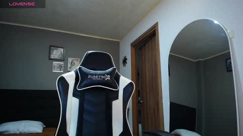 Snapshot of bryan_oficials chatting on 12-26-24, 06:41 bryan_oficials online show from 12-26-24, 06:41