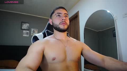 Snapshot of bryan_oficials chatting on 12-31-24, 11:06 bryan_oficials online show from 12-31-24, 11:06