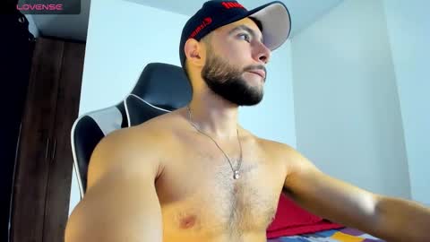 Snapshot of bryan_oficials chatting on 10-05-25, 01:59 bryan_oficials online show from 10-05-25, 01:59