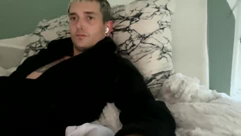 Snapshot of bryjybxxx chatting on 11-08-25, 01:11 bryjybxxx online show from 11-08-25, 01:11