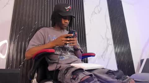 Bryxon  online show from 09-22-25, 05:37