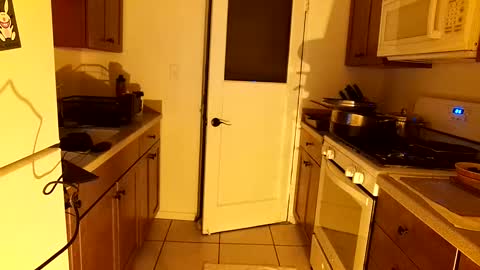 bottom freak online show from 03-04-25, 06:15