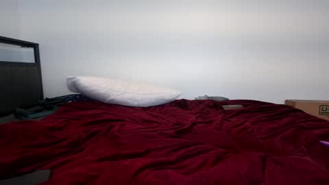 Snapshot of bubble_girl_lo chatting on 02-22-26, 04:02 Queen Lola XXX online show from 02-22-26, 04:02