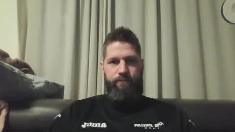 bubblebee1982 online show from 01-14-25, 06:56