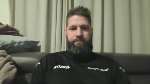 bubblebee1982 online show from 01-15-25, 06:22