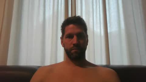 bubblebee1982 online show from 10-03-25, 06:43