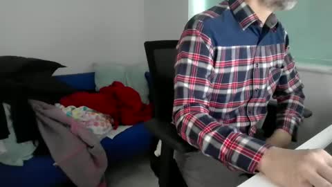 Snapshot of bubblebumdave chatting on 01-24-25, 03:24 Bubblebum online show from 01-24-25, 03:24