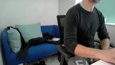 Snapshot of bubblebumdave chatting on 10-22-25, 12:05 Bubblebum online show from 10-22-25, 12:05