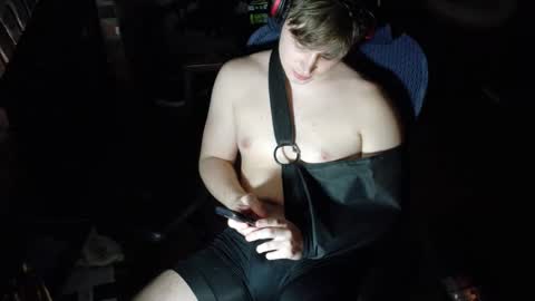Snapshot of bubblebuttbdn chatting on 05-11-26, 05:13 BubblebuttBdn online show from 05-11-26, 05:13