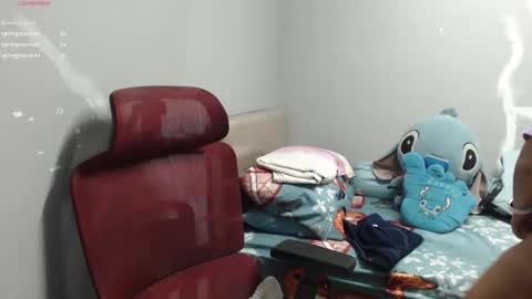 Snapshot of bubblebuttpinay chatting on 05-11-26, 02:45 Sunshine online show from 05-11-26, 02:45