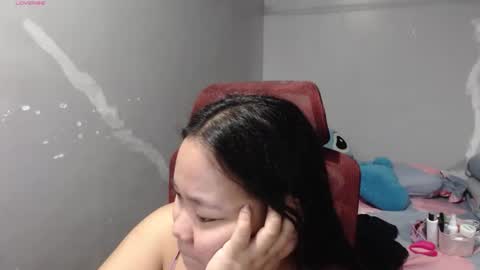 Snapshot of bubblebuttpinay chatting on 05-28-26, 02:09 Sunshine online show from 05-28-26, 02:09