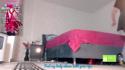Nylon queen  genuine model who bring pantyhose on chaturbate for first time   the others just copy my room for money  online show from 12-15-25, 03:33