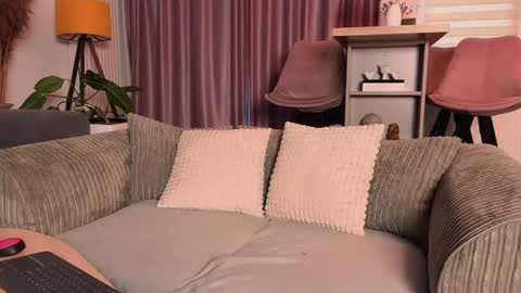Snapshot of bubblecum4 chatting on 07-12-26, 03:14 MayaCroft online show from 07-12-26, 03:14