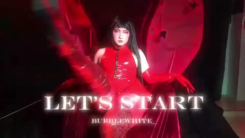 Snapshot of bubblew_art chatting on 06-18-26, 01:17 online show from 06-18-26, 01:17